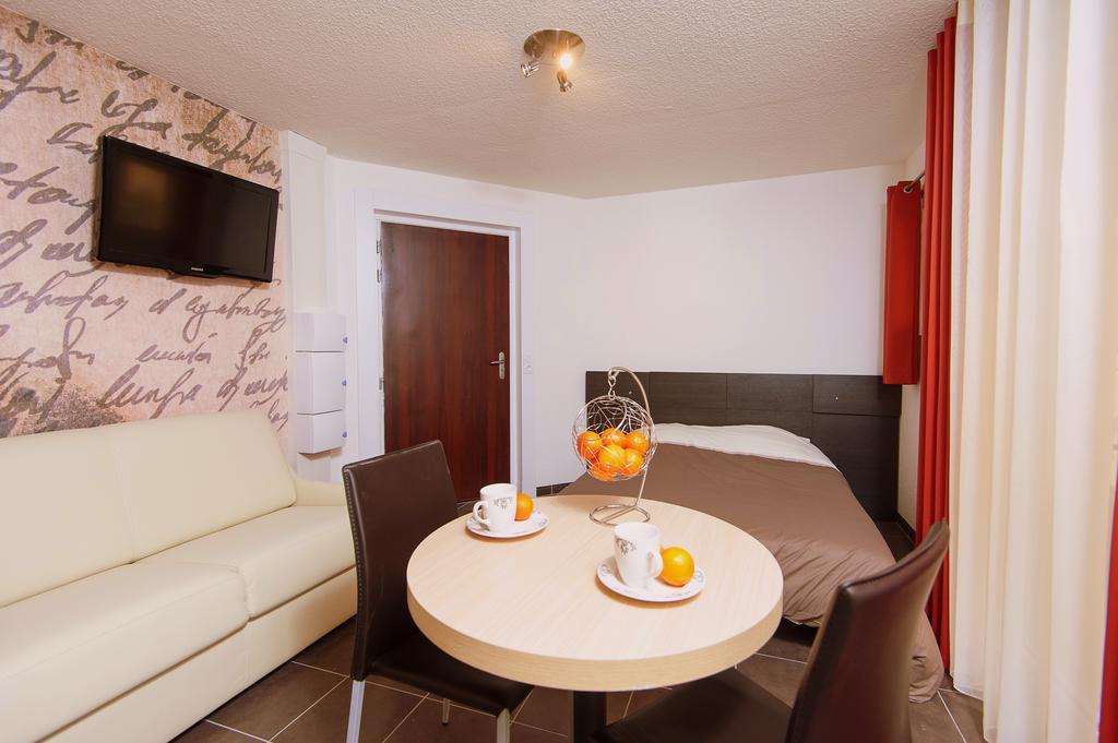 Apart-hotel Serafina Apartements
